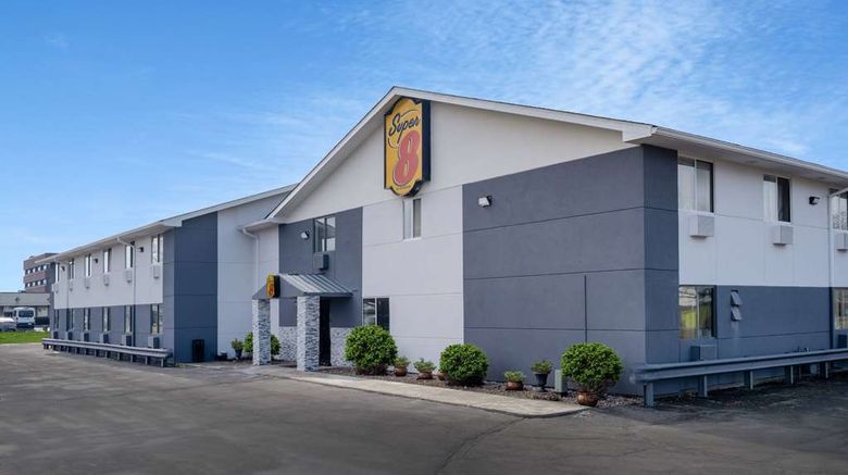<b>Super 8 Merrillville/Gary Area Exterior</b>. Images powered by <a href="https://iceportal.shijigroup.com/" title="IcePortal" target="_blank">IcePortal</a>.