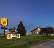 Super 8 Valentine Exterior