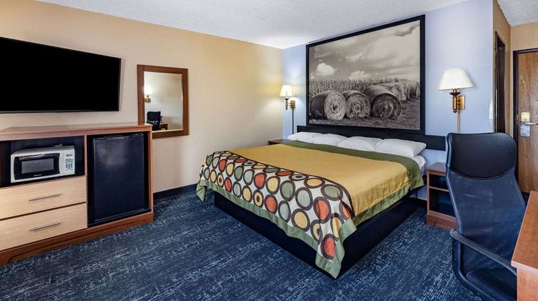 <b>Super 8 Valentine Suite</b>. Images powered by <a href="https://iceportal.shijigroup.com/" title="IcePortal" target="_blank">IcePortal</a>.