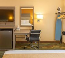 Travelodge Muskegon Room