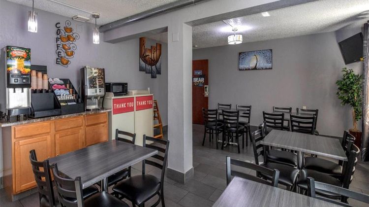 Travelodge Muskegon Restaurant