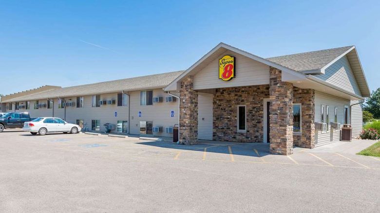 Super 8 Kearney Exterior. Images powered by <a href="https://iceportal.shijigroup.com" target="_blank" rel="noopener">Ice Portal</a>.