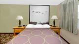 Super 8 Kearney Room
