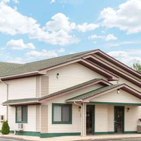 Super 8 Twinsburg/Cleveland Area