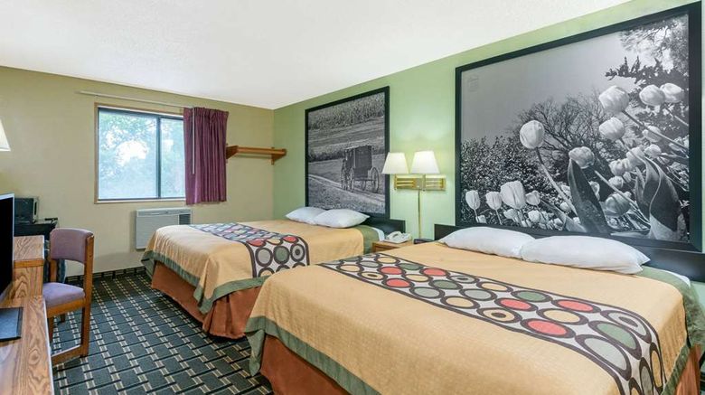 <b>Super 8 Twinsburg/Cleveland Area Room</b>. Images powered by <a href="https://iceportal.shijigroup.com/" title="IcePortal" target="_blank">IcePortal</a>.
