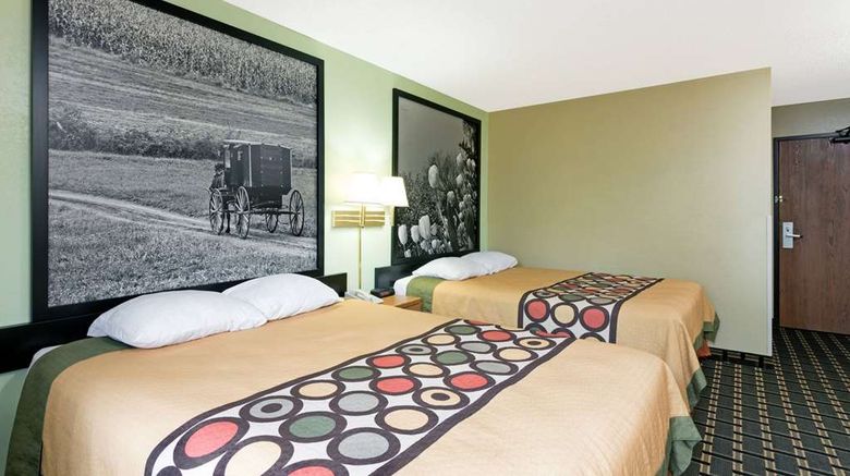 <b>Super 8 Twinsburg/Cleveland Area Room</b>. Images powered by <a href="https://iceportal.shijigroup.com/" title="IcePortal" target="_blank">IcePortal</a>.