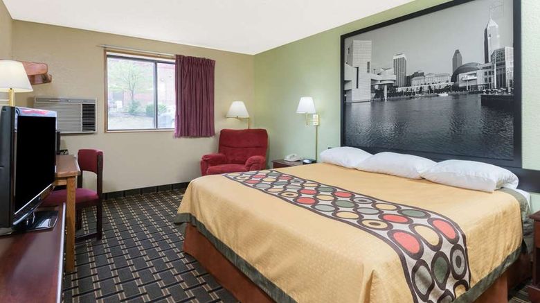 <b>Super 8 Twinsburg/Cleveland Area Room</b>. Images powered by <a href="https://iceportal.shijigroup.com/" title="IcePortal" target="_blank">IcePortal</a>.