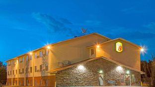 Super 8 Las Cruces/La Posada Lane