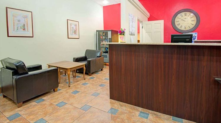 Super 8 Las Cruces/La Posada Lane Lobby
