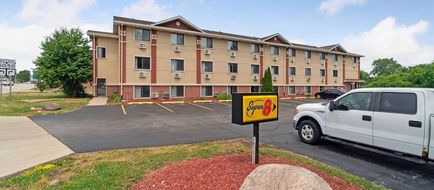 Super 8 Kenosha/Pleasant Prairie Exterior