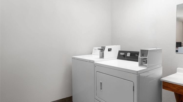 Super 8 Kent/Akron Area Other