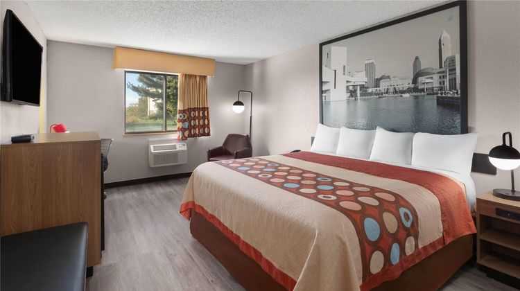 Super 8 Kent/Akron Area Room