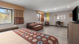 Super 8 Kent/Akron Area Suite