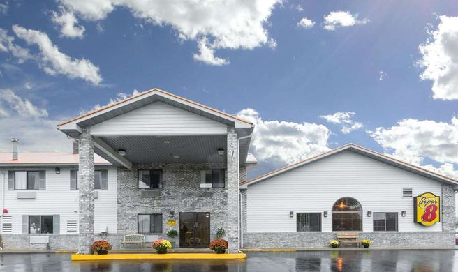 Super 8 Gallipolis/Pt Pleasant Area Exterior