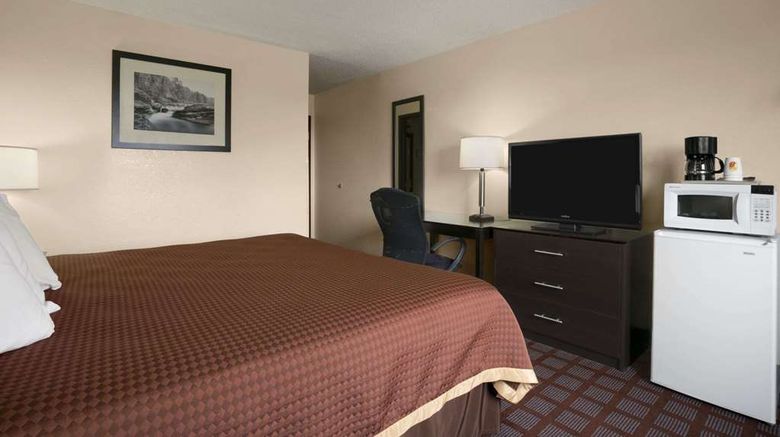 <b>Super 8 Saginaw Room</b>. Images powered by <a href="https://iceportal.shijigroup.com/" title="IcePortal" target="_blank">IcePortal</a>.