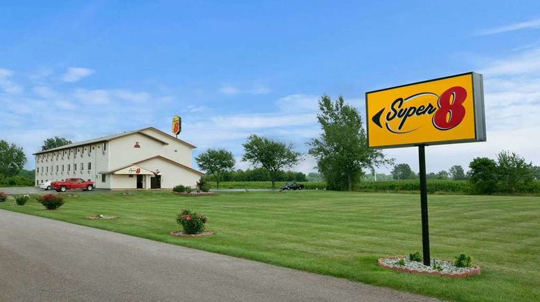 Super 8 Saginaw Exterior. Images powered by <a href="https://iceportal.shijigroup.com" target="_blank" rel="noopener">Ice Portal</a>.