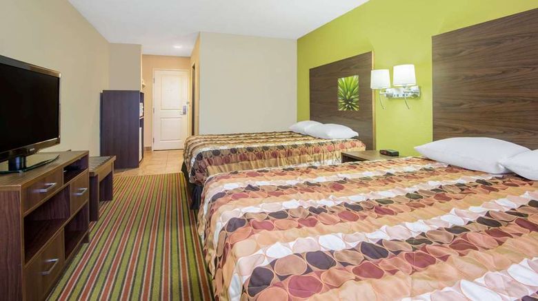 <b>Super 8 Portales Room</b>. Images powered by <a href="https://iceportal.shijigroup.com/" title="IcePortal" target="_blank">IcePortal</a>.