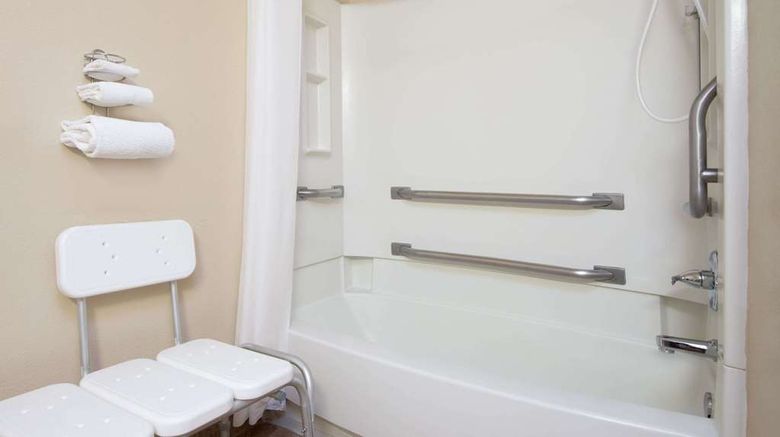 <b>Super 8 Portales Room</b>. Images powered by <a href="https://iceportal.shijigroup.com/" title="IcePortal" target="_blank">IcePortal</a>.