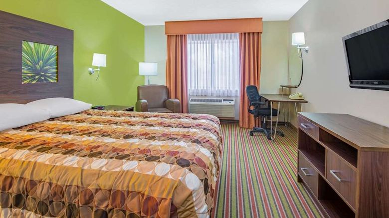 <b>Super 8 Portales Room</b>. Images powered by <a href="https://iceportal.shijigroup.com/" title="IcePortal" target="_blank">IcePortal</a>.
