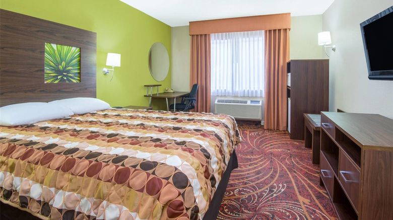 <b>Super 8 Portales Room</b>. Images powered by <a href="https://iceportal.shijigroup.com/" title="IcePortal" target="_blank">IcePortal</a>.