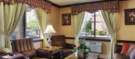 Super 8 Taylor/Detroit Area Lobby