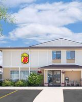 Super 8 Beaver Dam