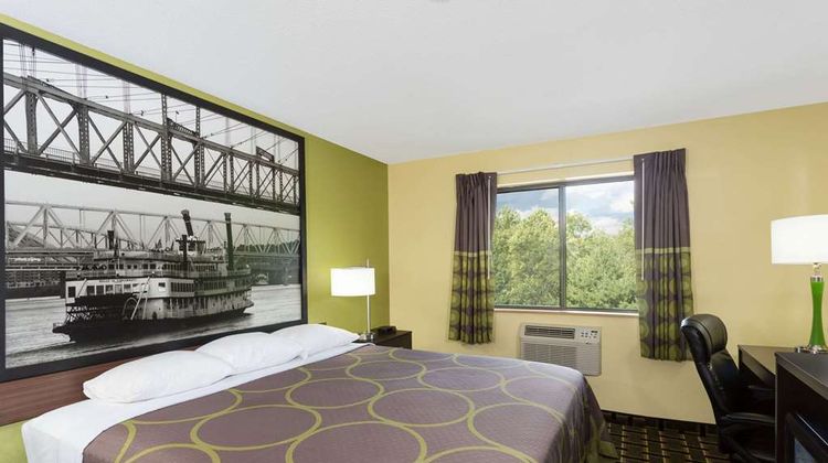 Super 8 Marietta Room