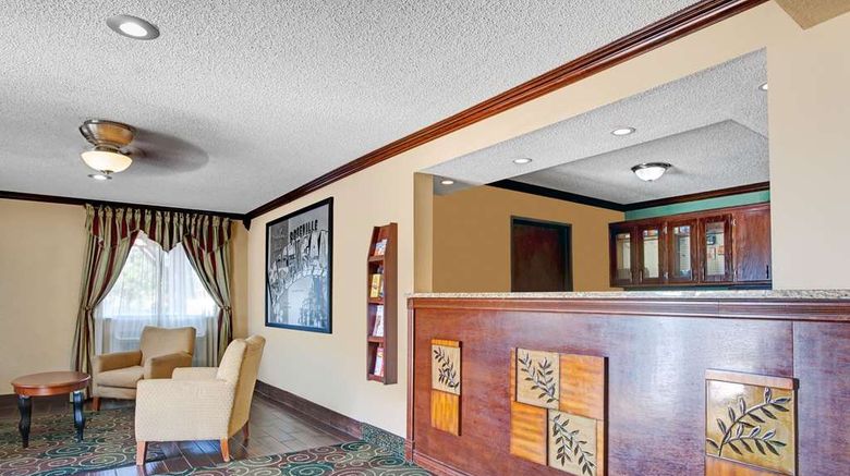 <b>Super 8 Roseville/Detroit Area Lobby</b>. Images powered by <a href="https://iceportal.shijigroup.com/" title="IcePortal" target="_blank">IcePortal</a>.