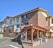 Super 8 Roseville/Detroit Area Exterior