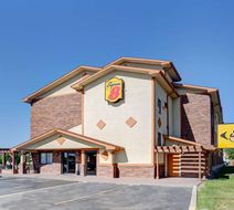 Super 8 Roseville/Detroit Area Exterior