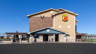 Super 8 Roseville/Detroit Area