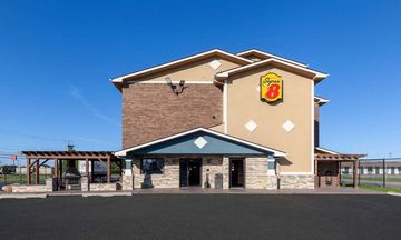 Super 8 Roseville/Detroit Area