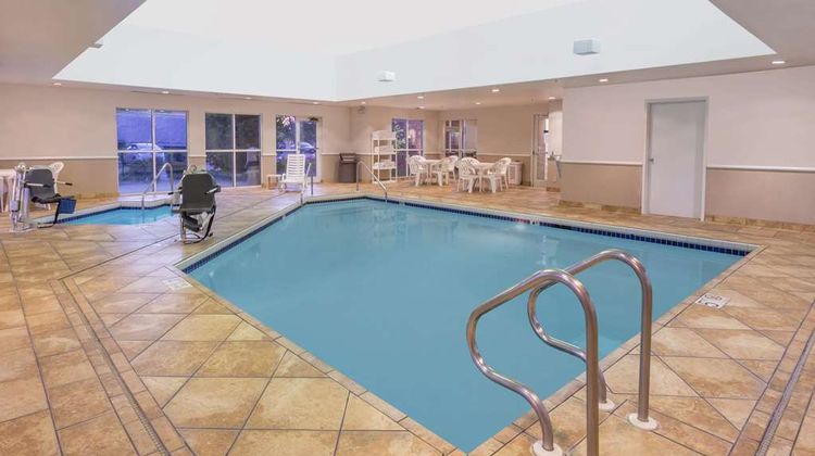 Super 8 Madison South Pool