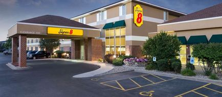 Super 8 Madison South Exterior