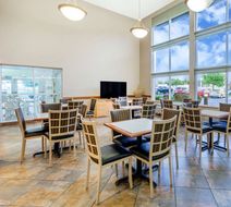 Super 8 Madison South Lobby