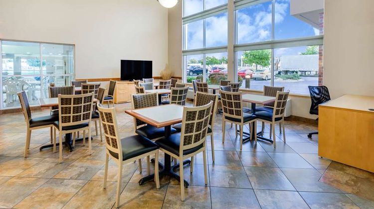 Super 8 Madison South Lobby