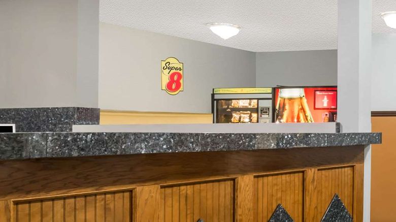 <b>Super 8 Topeka/Wanamaker RD/I-70 Lobby</b>. Images powered by <a href="https://iceportal.shijigroup.com/" title="IcePortal" target="_blank">IcePortal</a>.