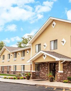 Super 8 Sterling Heights/Detroit Area