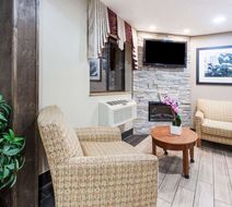 Super 8 Sterling Heights/Detroit Area Lobby