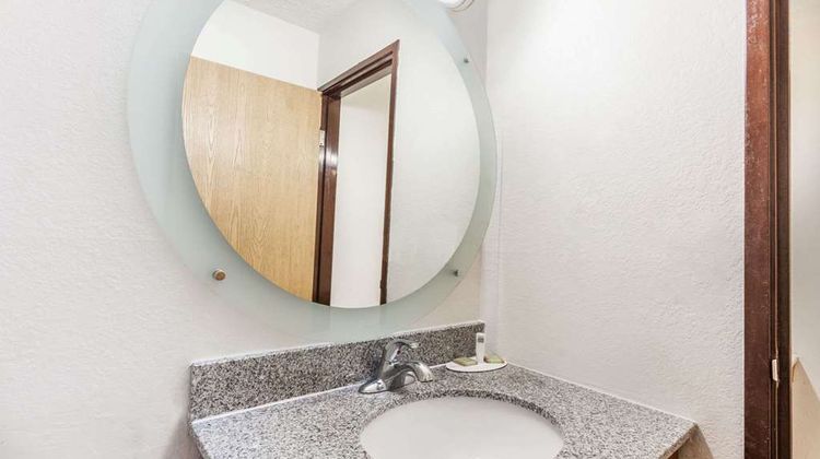 Super 8 Sterling Heights/Detroit Area Room