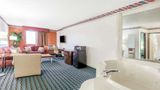 Super 8 Sterling Heights/Detroit Area Suite