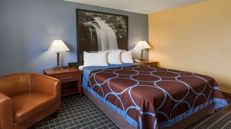 <b>Super 8 Janesville Room</b>. Images powered by <a href="https://iceportal.shijigroup.com/" title="IcePortal" target="_blank">IcePortal</a>.