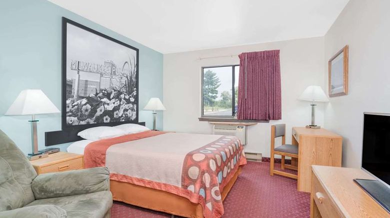 <b>Super 8 Tomah Room</b>. Images powered by <a href="https://iceportal.shijigroup.com/" title="IcePortal" target="_blank">IcePortal</a>.