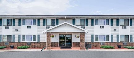 Super 8 Tomah Exterior