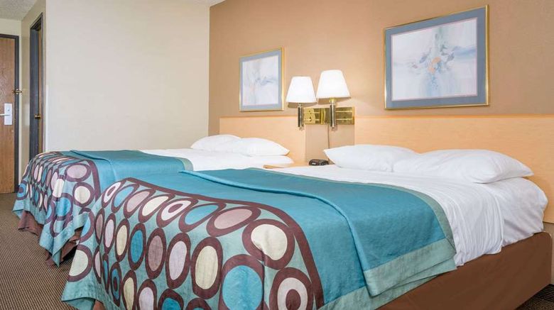 <b>Super 8 Menomonie Room</b>. Images powered by <a href="https://iceportal.shijigroup.com/" title="IcePortal" target="_blank">IcePortal</a>.