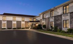 Super 8 Germantown/Milwaukee