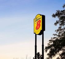 Super 8 Germantown/Milwaukee Exterior