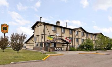 Super 8 by Wyndham Regina