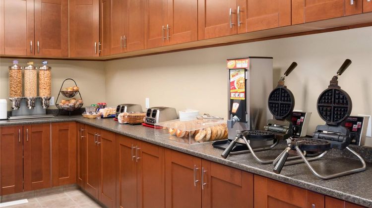 Super 8 by Wyndham Regina Restaurant