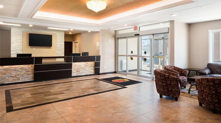Super 8 by Wyndham Regina Lobby
